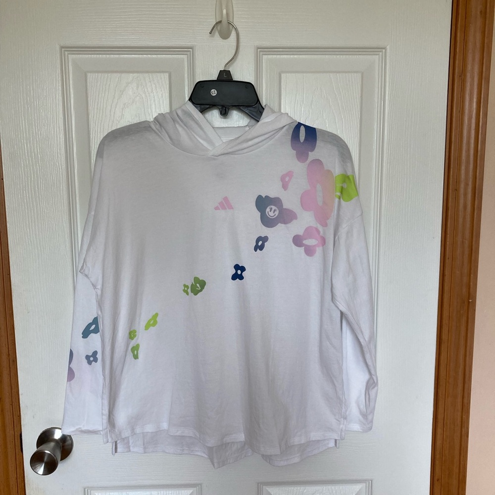 Adidas loose fit Coupe girls shirt size 14 NWOT
